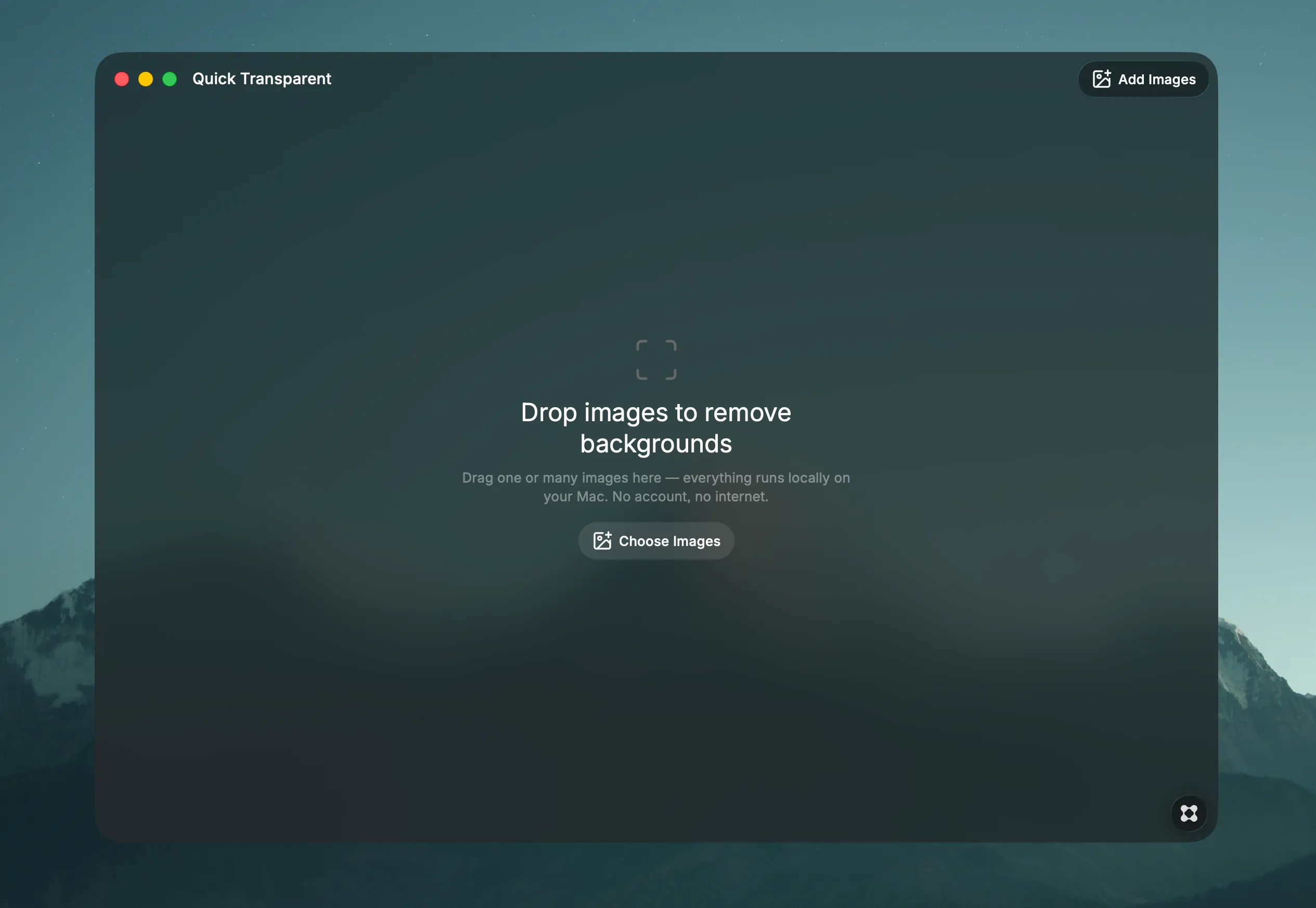Quick Transparent アプリのトップ画面。画像のドロップエリアと Liquid Glass 風の UI